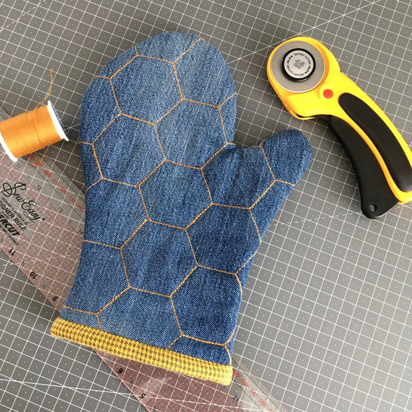 Oven glove tutorial and free template